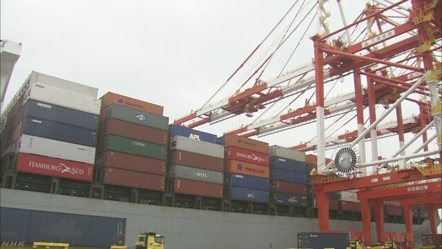 4月の輸出額 前年同月比 21.9％減 輸入額 7.2％減 貿易統計