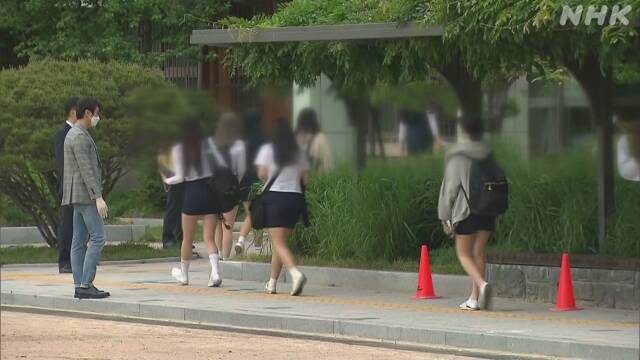 韓国 再び感染拡大 ソウルなどの学校は原則オンライン授業に