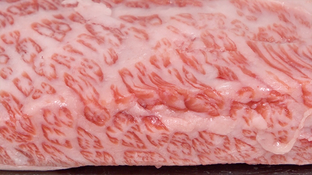 Yonezawa beef’s tenderness and sweetness are its key features. The marbled texture features a perfect balance of meat and fat. When grilled, the sweet fat oozes out for a melt-in-the mouth experience.