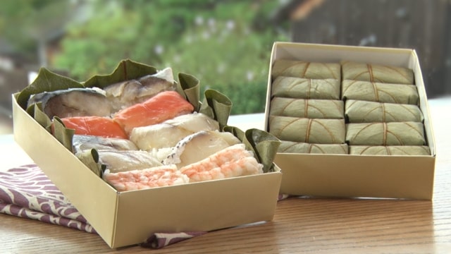 In addition to mackerel and salmon, the store’s best selling bento includes kakinoha-zushi made with sea bream, horse mackerel, and shrimp. This local specialty bento is ideal for enjoying both cherry blossoms and autumnal colors.