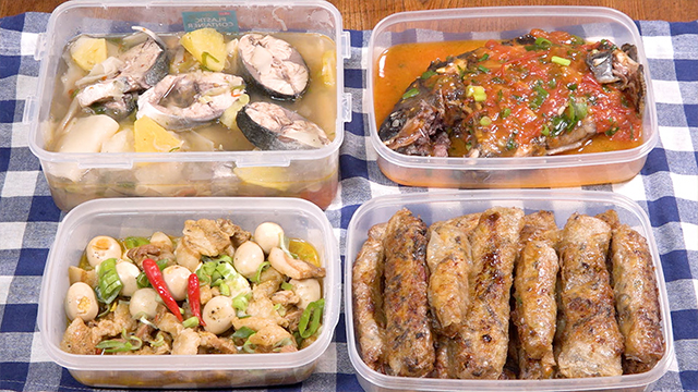 Today, they’re making a lot of food to share with coworkers: Vietnamese spring rolls, sweet and sour pork and egg stew, and local fish in tomato sauce. Trung says regardless of nationality, all people like eating good food together. He says his Japanese colleagues often share their bentos with him. Judging from the smiles on everyone’s faces, today’s Vietnamese bento time is a big success. Everyone is recharged and ready to put in more work in the afternoon.