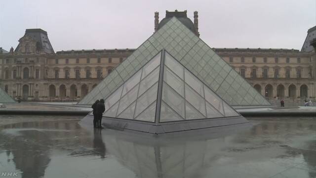 パリ ルーブル美術館が休館 職員たちが感染をおそれ 勤務拒否