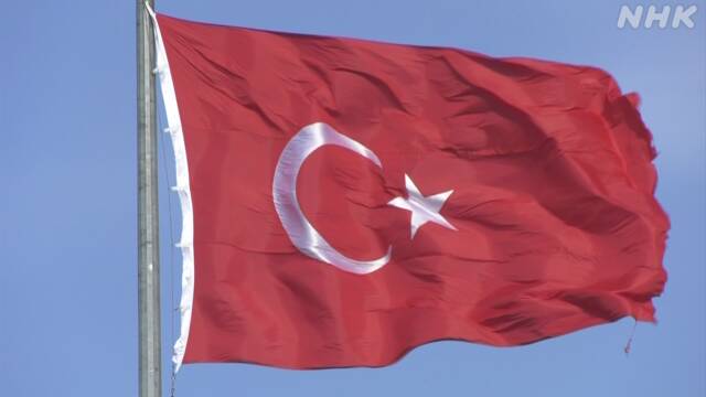 トルコ 外出禁止対象を拡大 新型コロナウイルス感染拡大