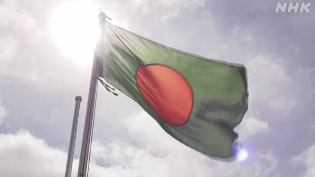バングラデシュ ロヒンギャ難民救助し無人島へ 新型コロナ警戒
