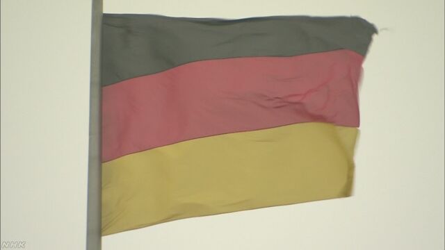 ドイツ各地でデモ 新型コロナ感染抑止の規制に抗議
