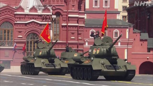 プーチン大統領 戦勝記念軍事パレードで国民に団結呼びかけ