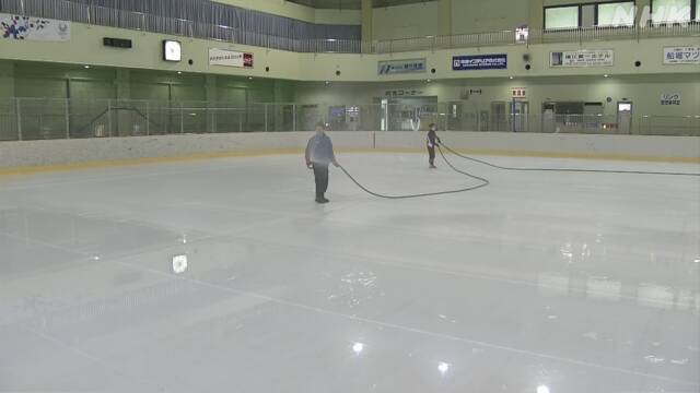 都内のスケート場で早くも製氷作業 新型コロナウイルス Nhkニュース