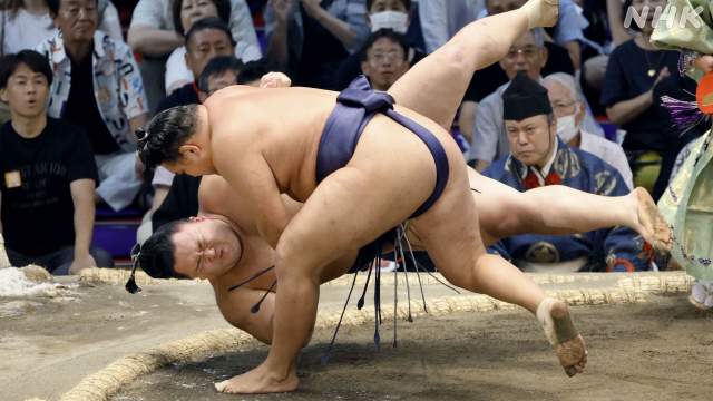 大相撲 名古屋場所 7日目 大関昇進に挑む豊昇龍は朝乃山に勝つ | NHK
