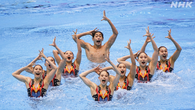 水泳世界選手権 日本がアクロバティックルーティンで銅メダル