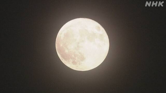 “超级蓝月亮”我看到月亮比平时更亮