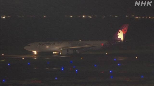Passenger plane on Hawaii flight from Haneda 6 injured in turbulence | NHK