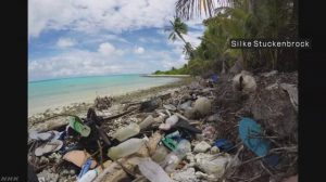 インド洋の孤島に大量のプラスチックごみ漂着
