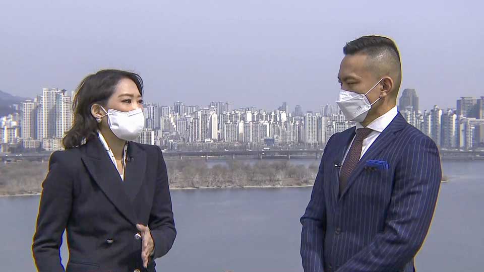 NHK World’s Kim Chan-ju and Aoki Yoshiyuki