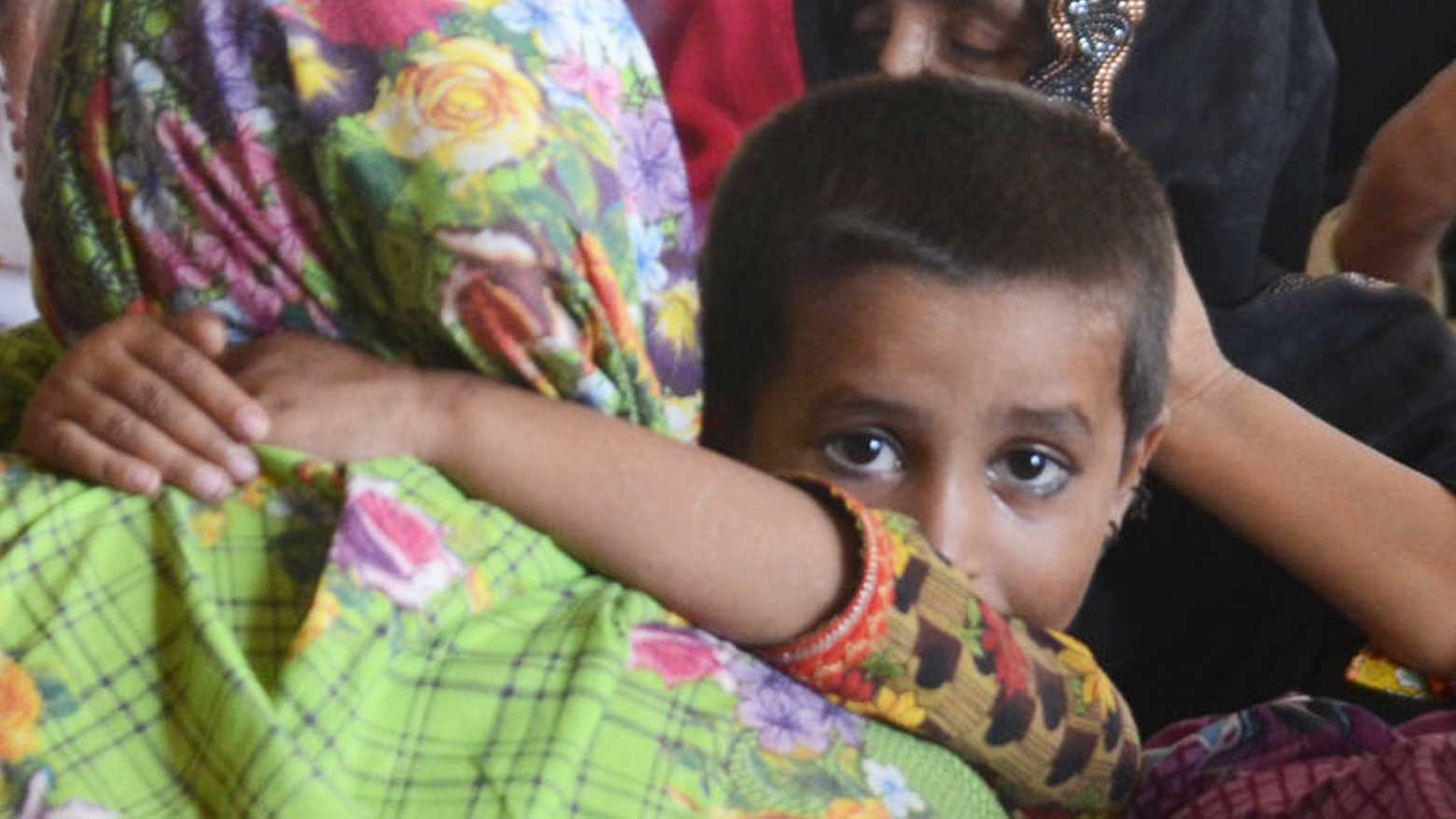 Pakistan flood survivors face disease and hunger