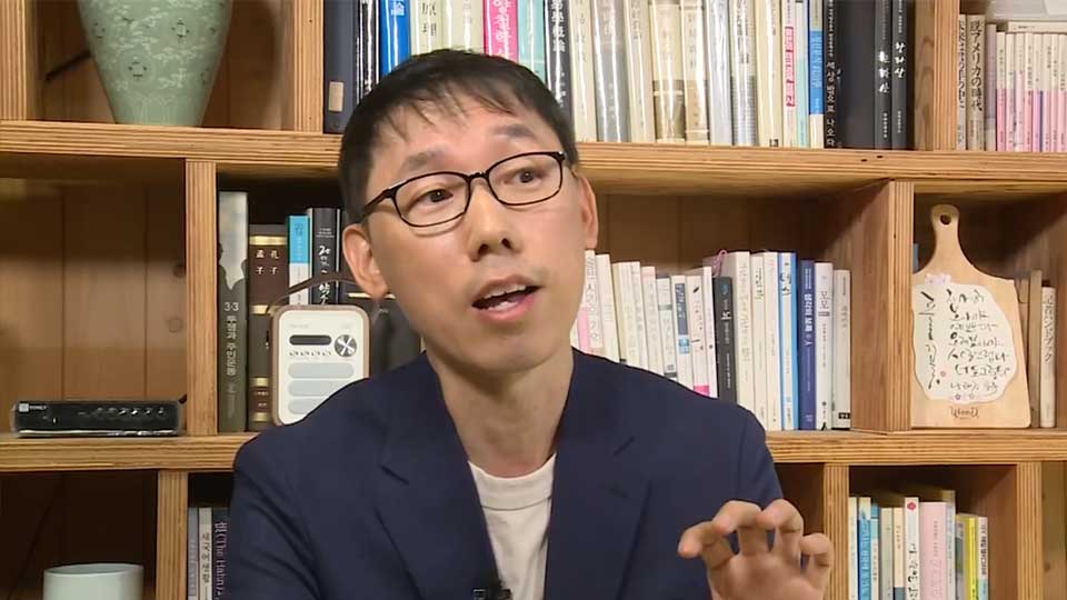 Kim Jin-woo, the head researcher at music-ranking firm Circle Chart.