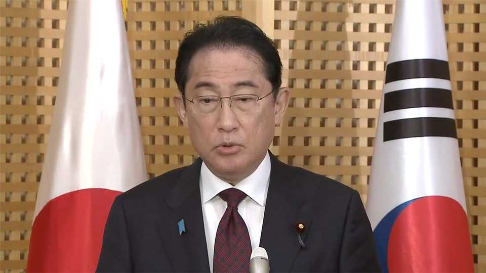 PM Kishida speaking to reporters on Monday