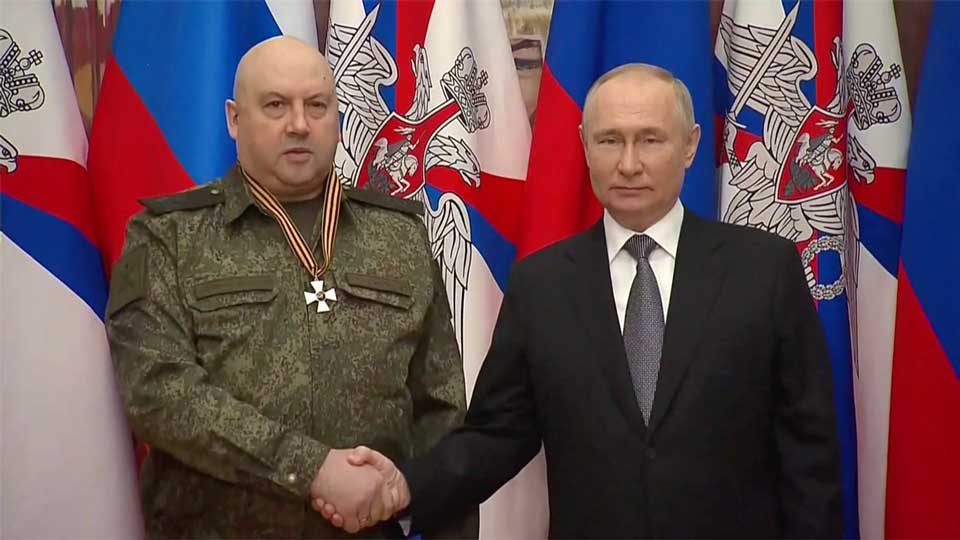 Putin and Surovikin together