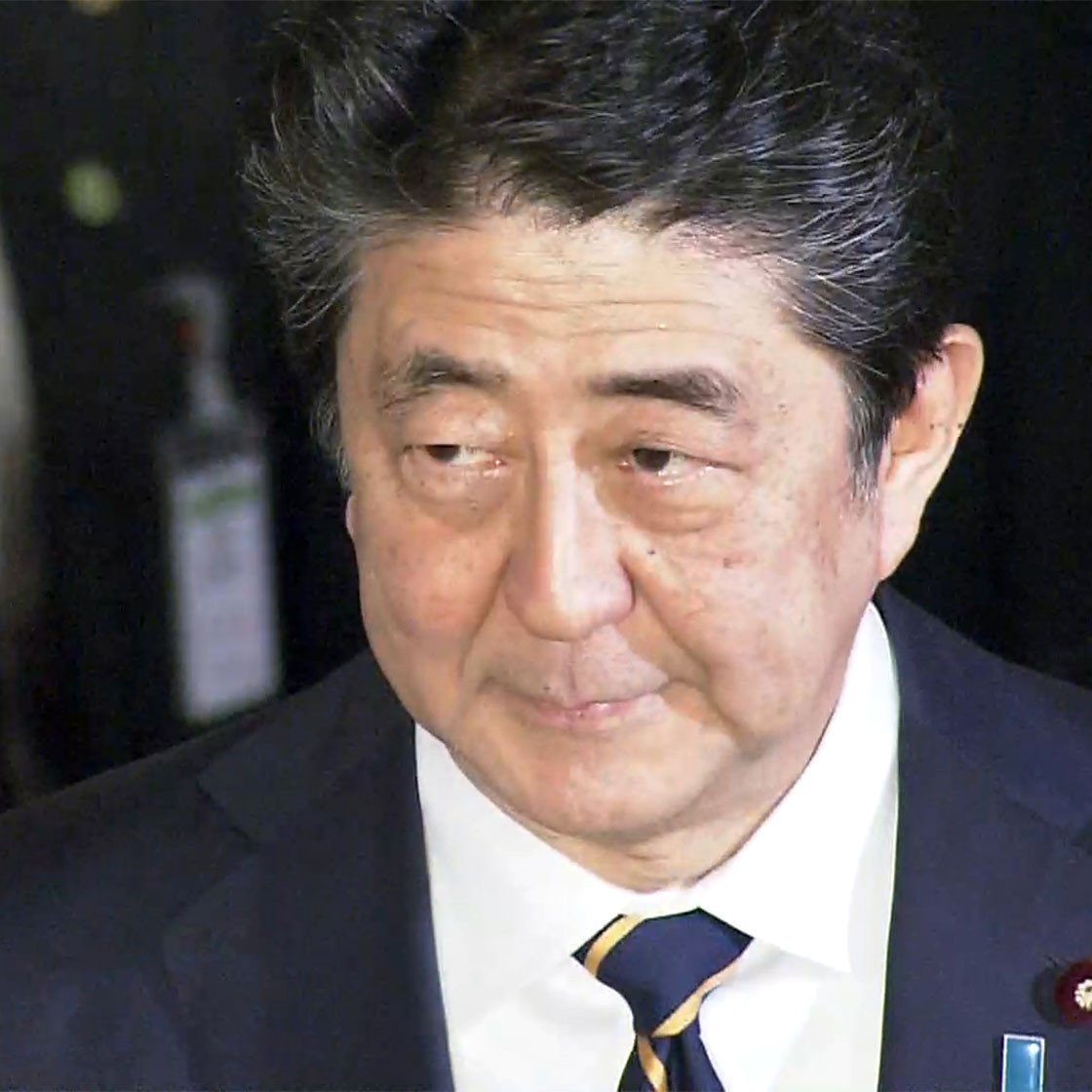 Japanese government's delay of prosecutor's retirement sparks controversy
