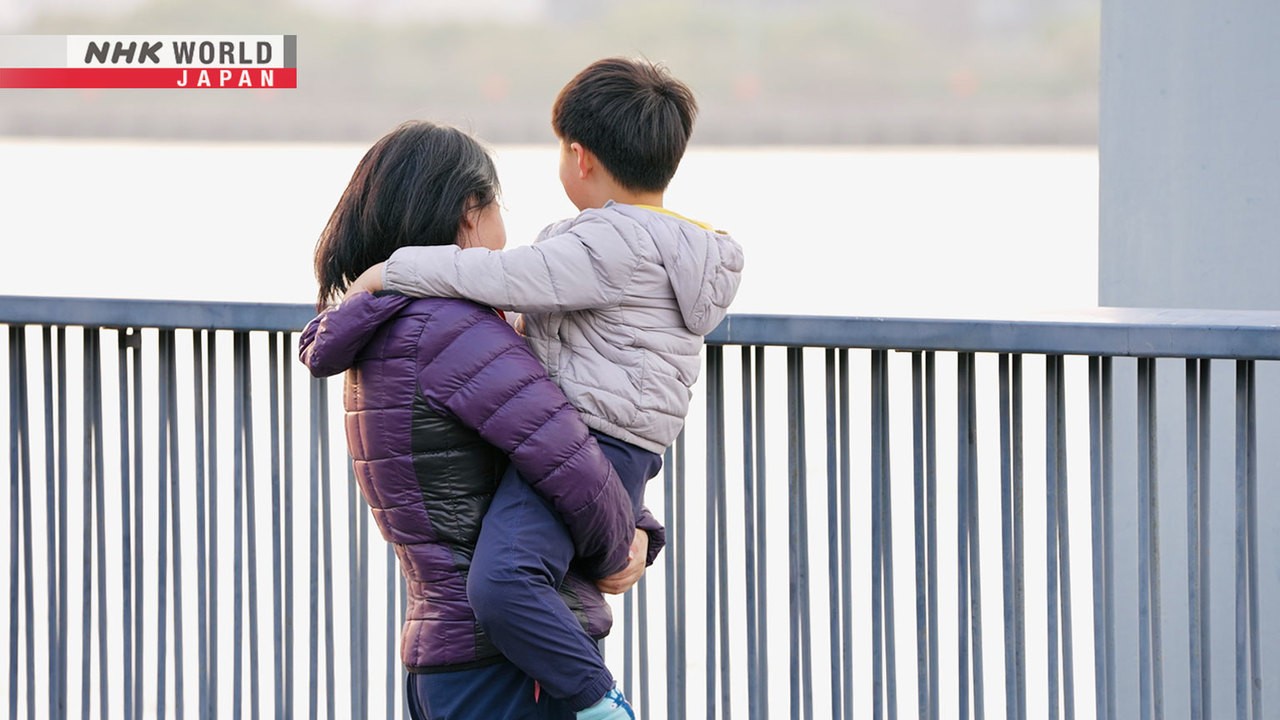 The Struggle of Unwed Mothers: China - Asia Insight | NHK WORLD