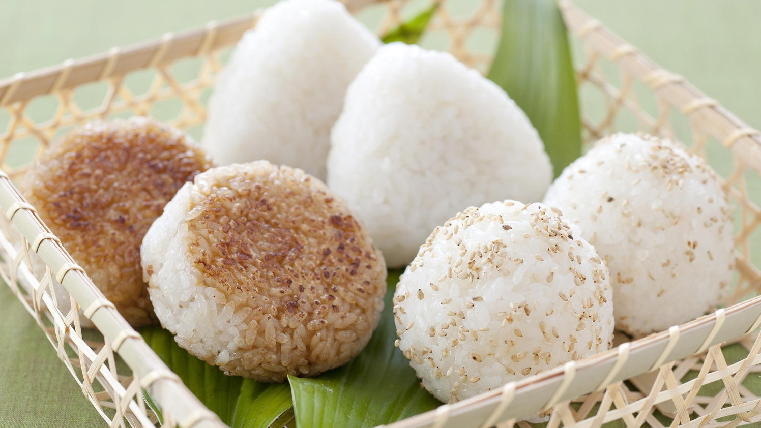 Akuma no onigiri - La recette de boules de riz qui a fait le buzz au Japon  (recette authentique)