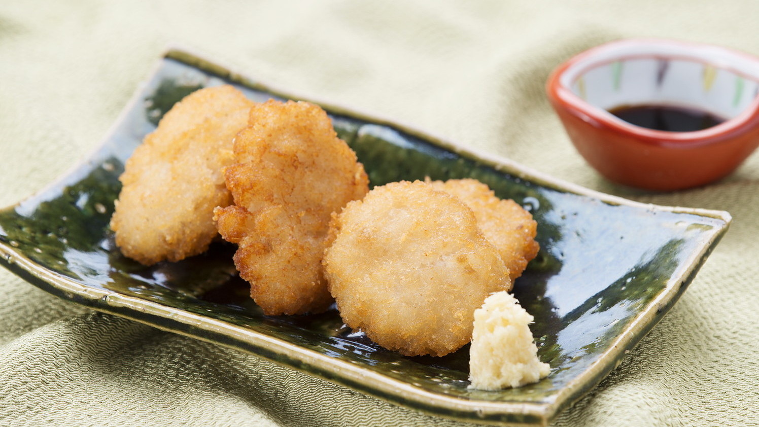 Satsuma-age (deep-fried fish cakes) 
