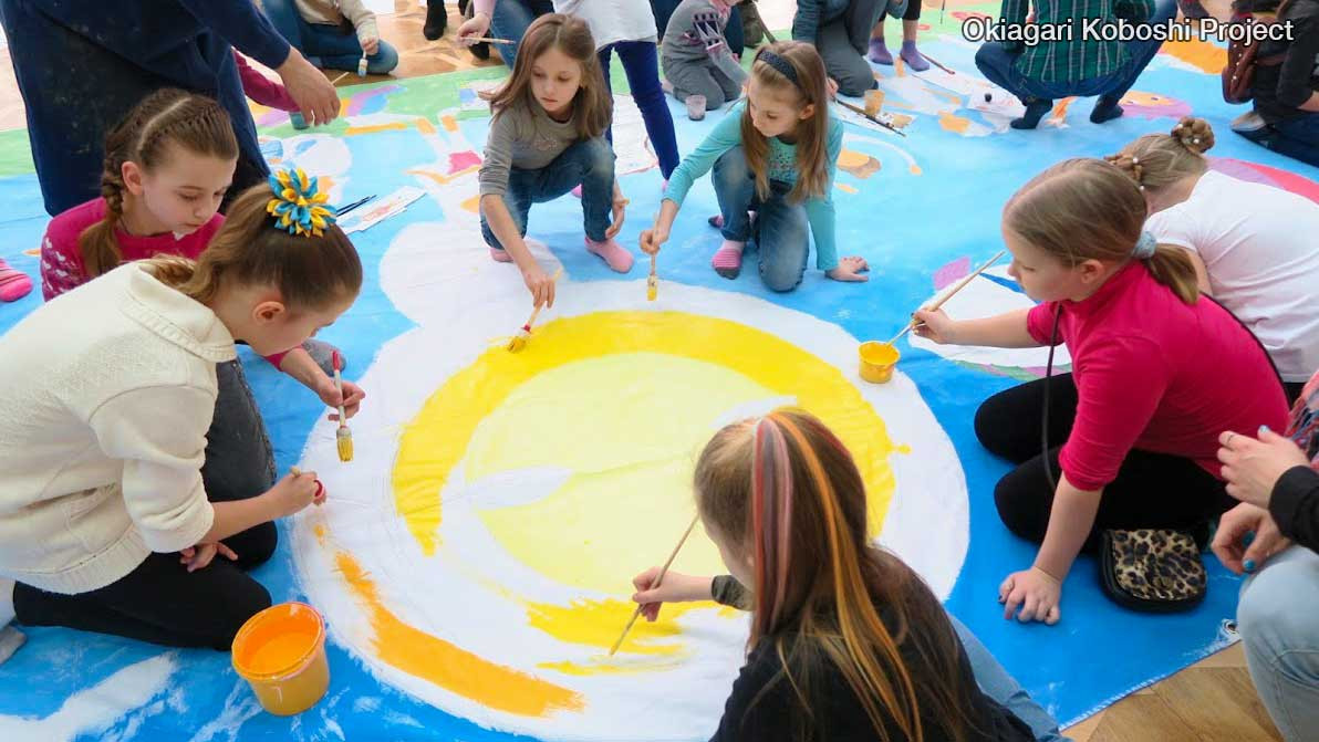 Картины, нарисованные детьми Украины, представили в Японии