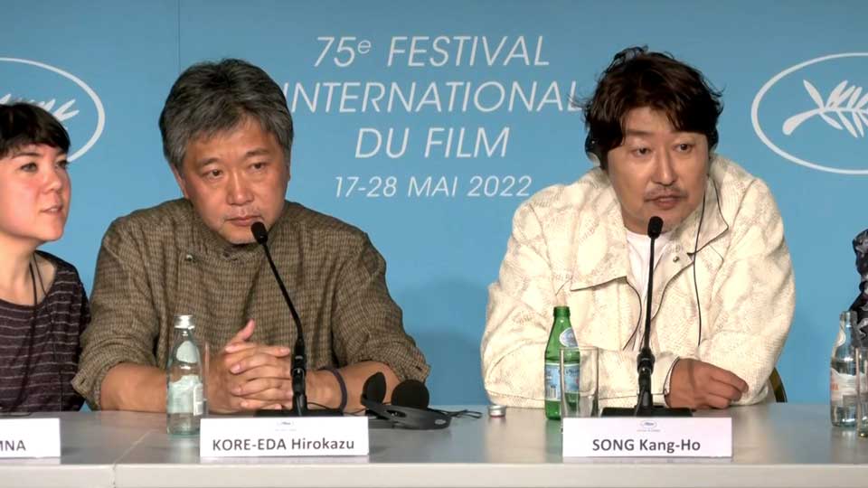 Actor Song Kang-ho and Koreeda at the film festival